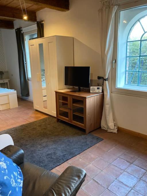 Idylle Unter Reet, Gemuetliche Ferienwohnug Apartment Haseldorf Bagian luar foto